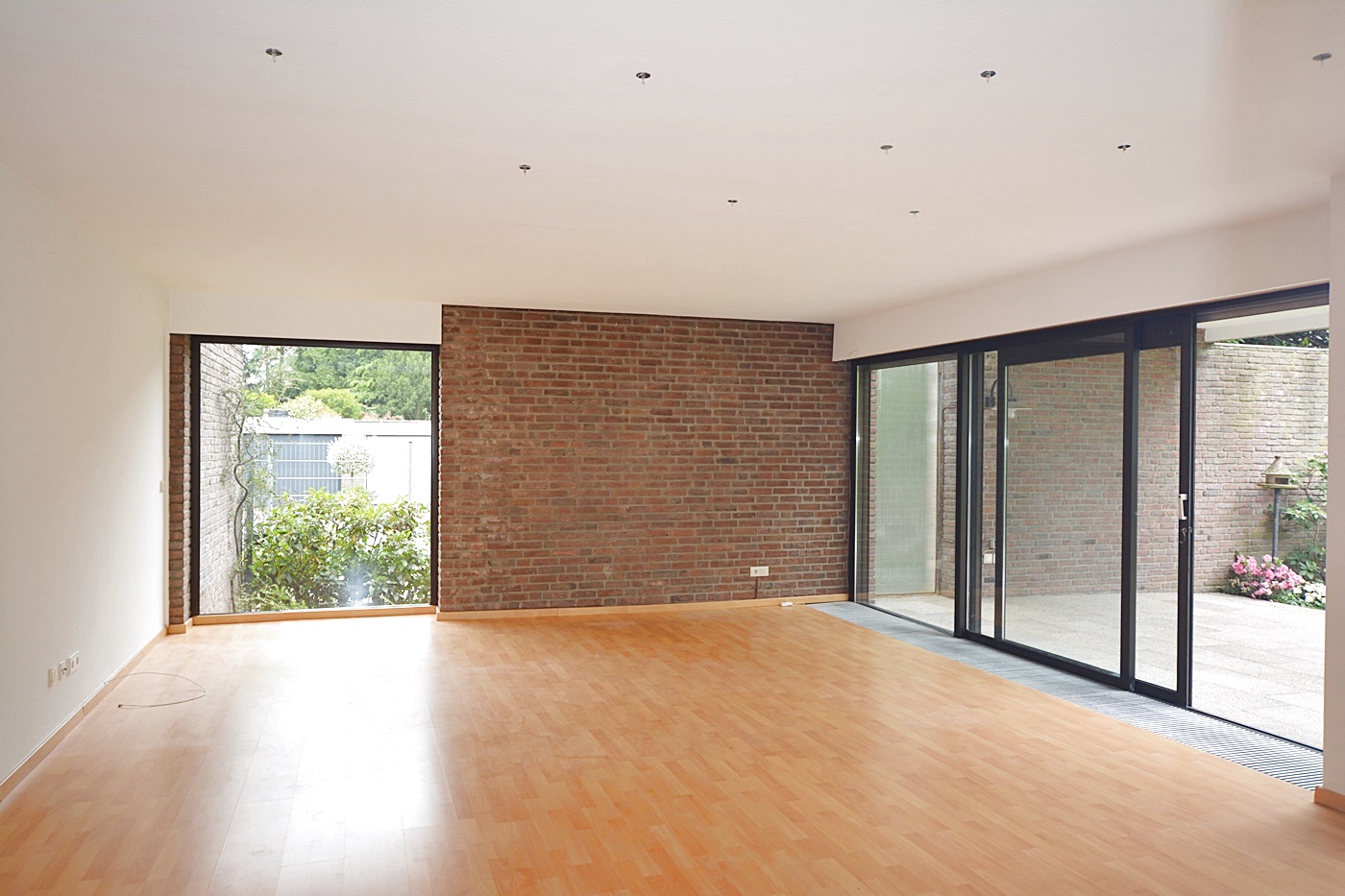 Ein Familienidyll in perfekter Lage: große, renovierte Gartenwohnung in der Nähe des Bismarckviertels - Photo 4